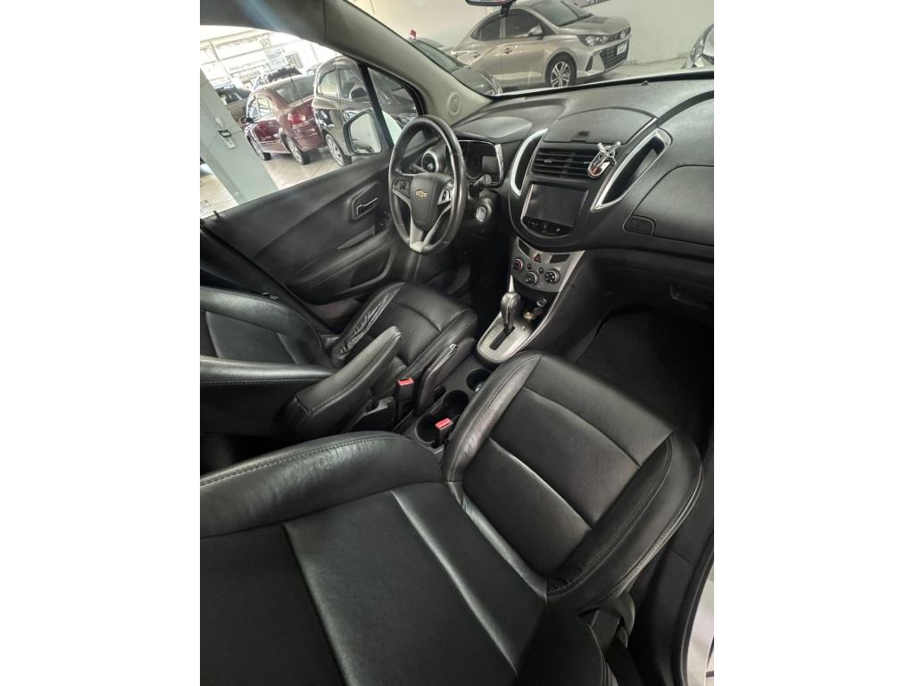 CHEVROLET Tracker - Foto