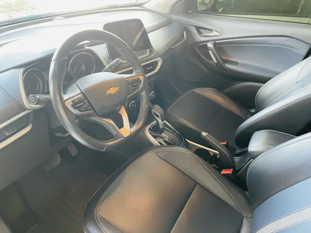 CHEVROLET Tracker - Foto