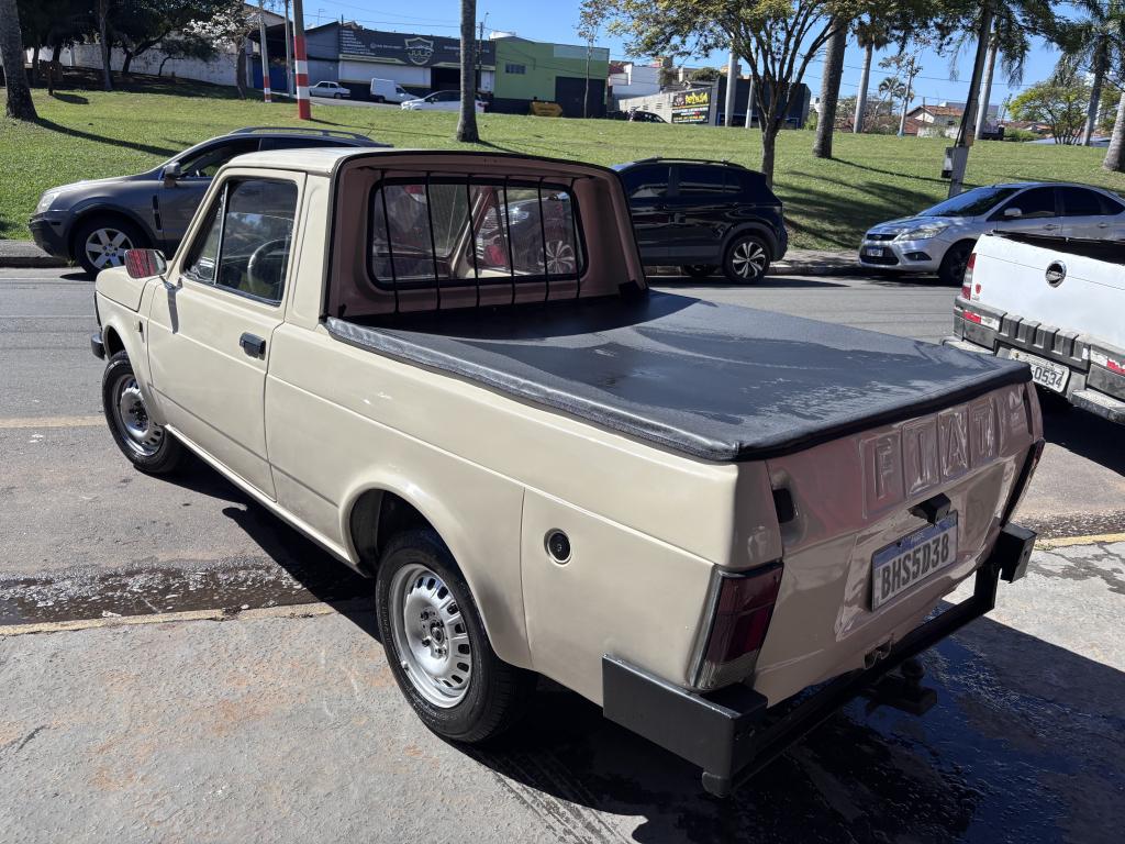 FIAT 147 Pick-Up - Foto