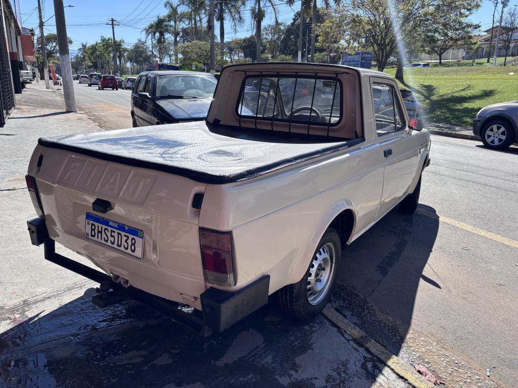 FIAT 147 Pick-Up - Foto