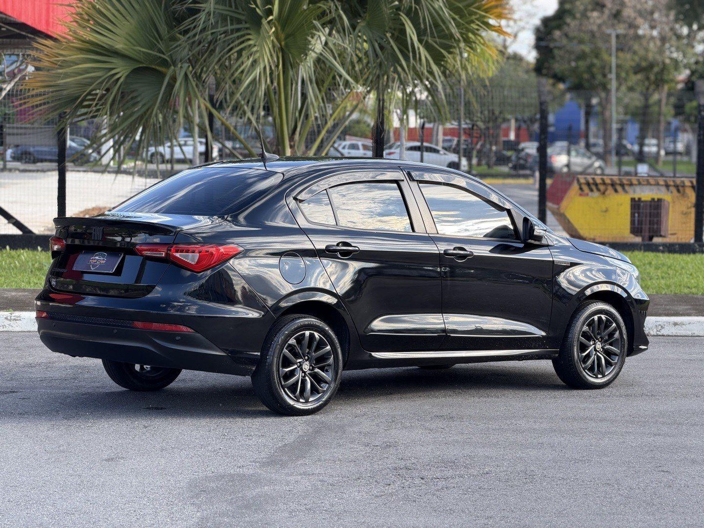 FIAT Cronos - Foto