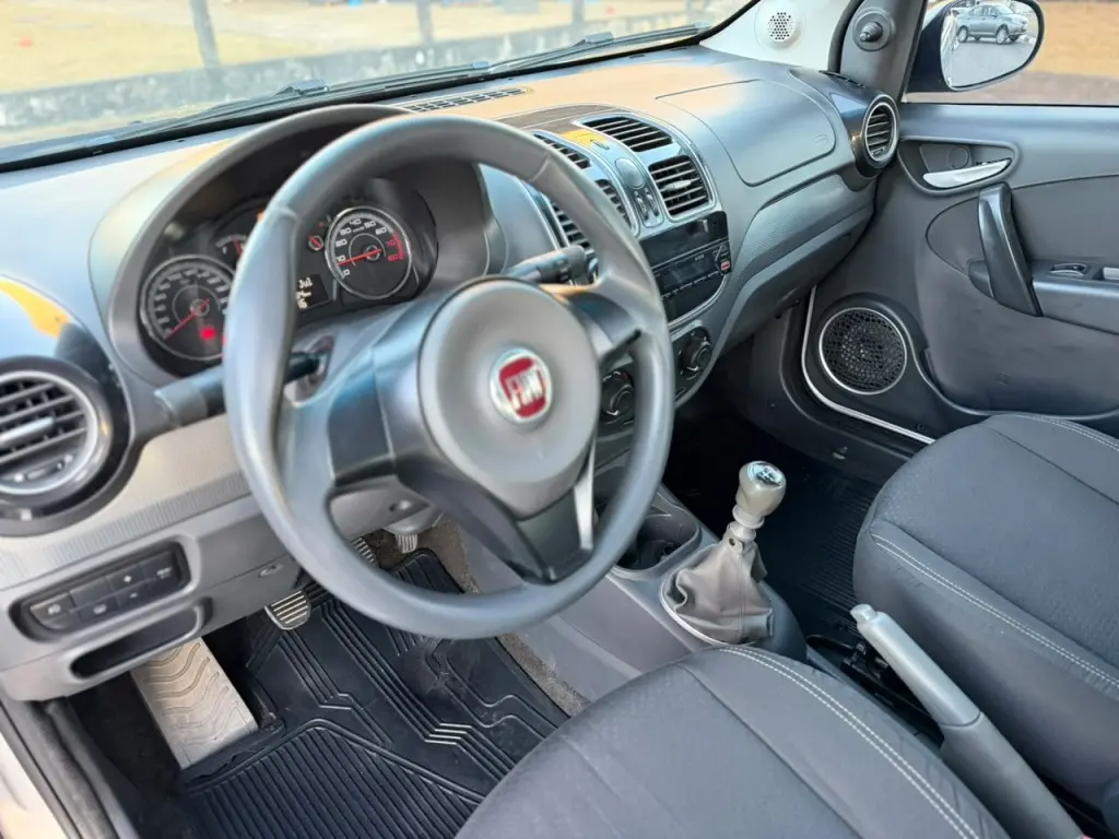 FIAT Grand Siena - Foto