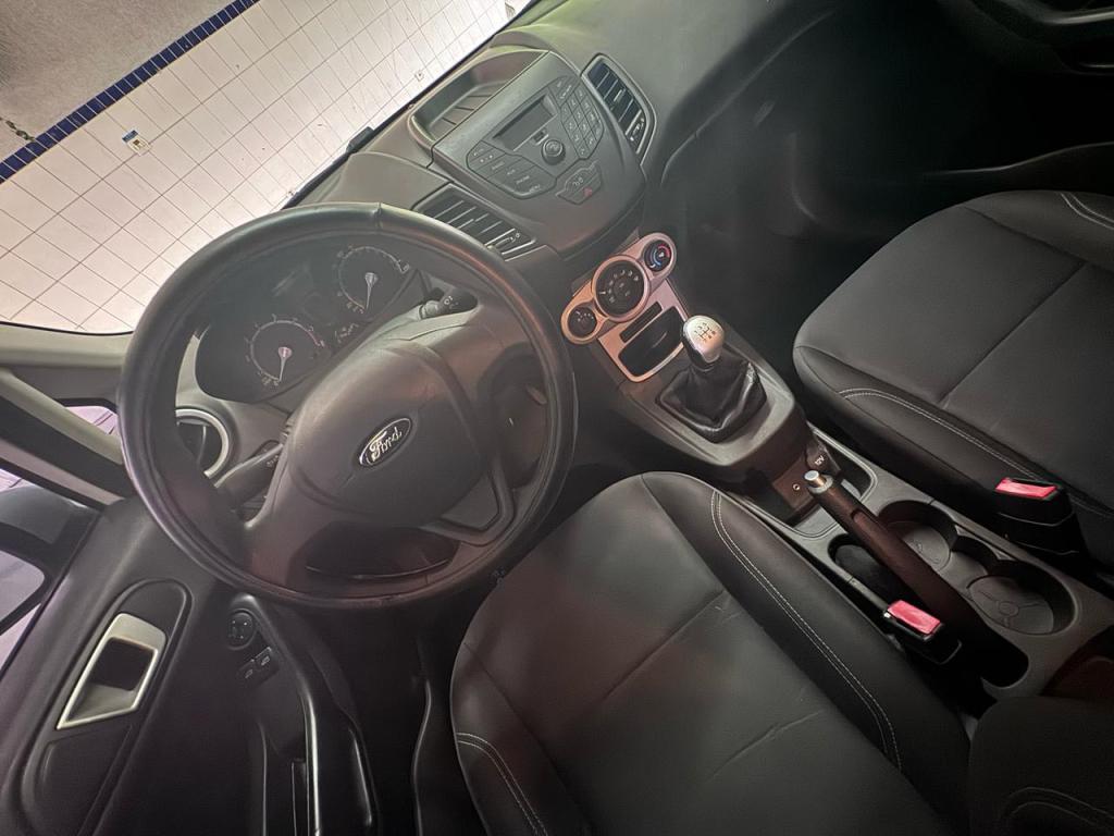 FORD Fiesta Hatch - Foto