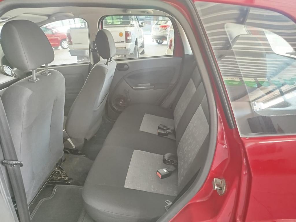 FORD Fiesta Hatch - Foto