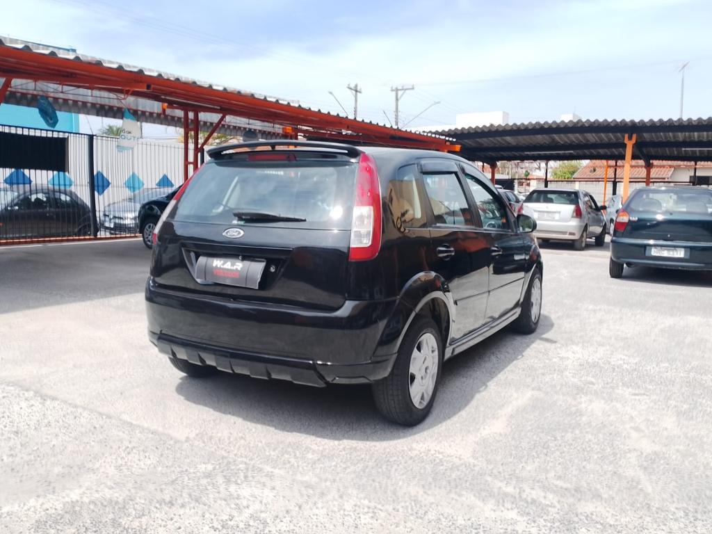 FORD Fiesta Hatch - Foto