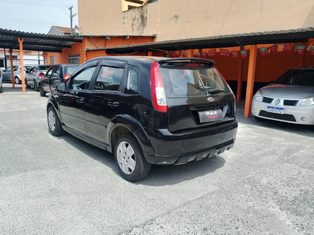 FORD Fiesta Hatch - Foto