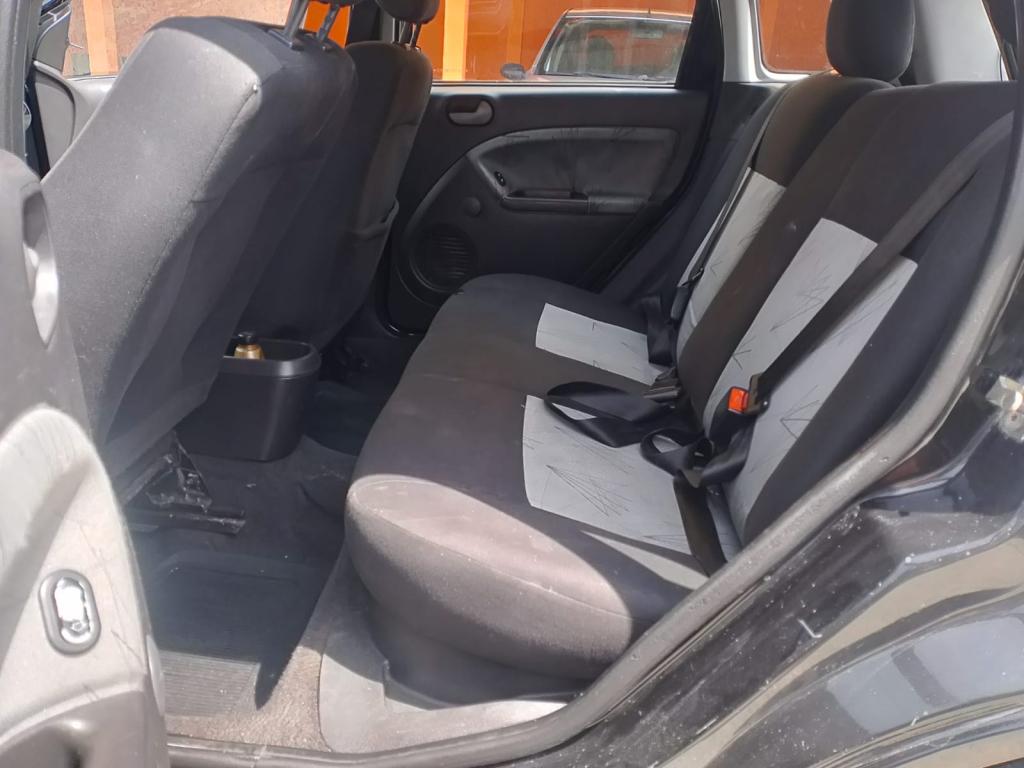 FORD Fiesta Hatch - Foto