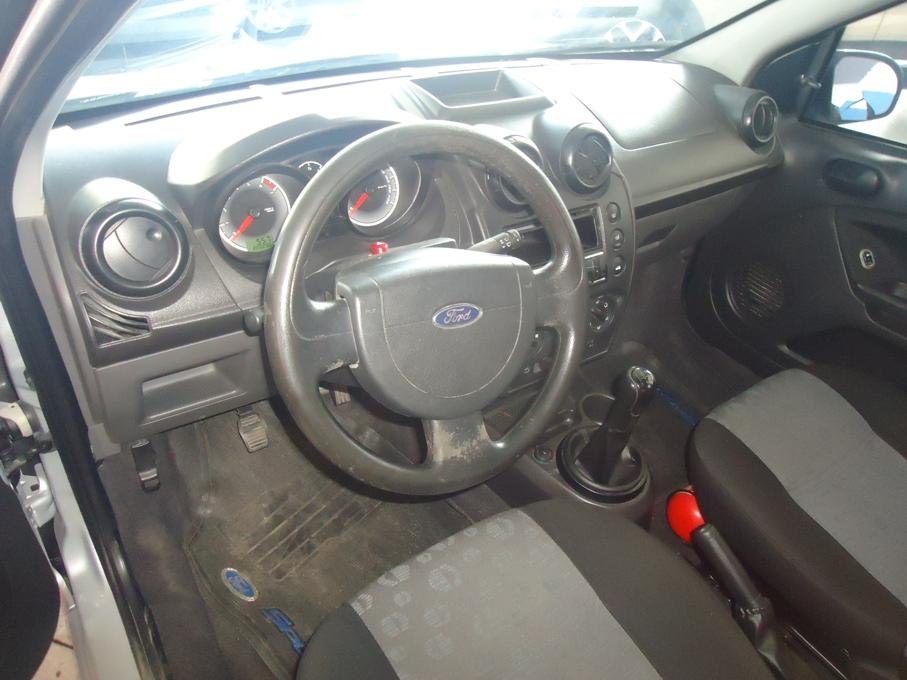 FORD Fiesta Hatch - Foto