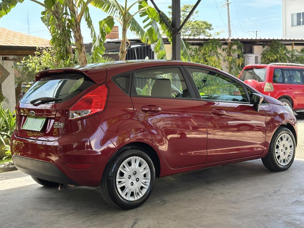 FORD Fiesta Hatch - Foto