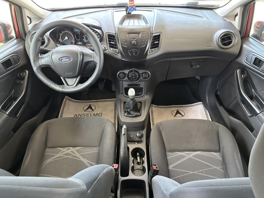 FORD Fiesta Hatch - Foto