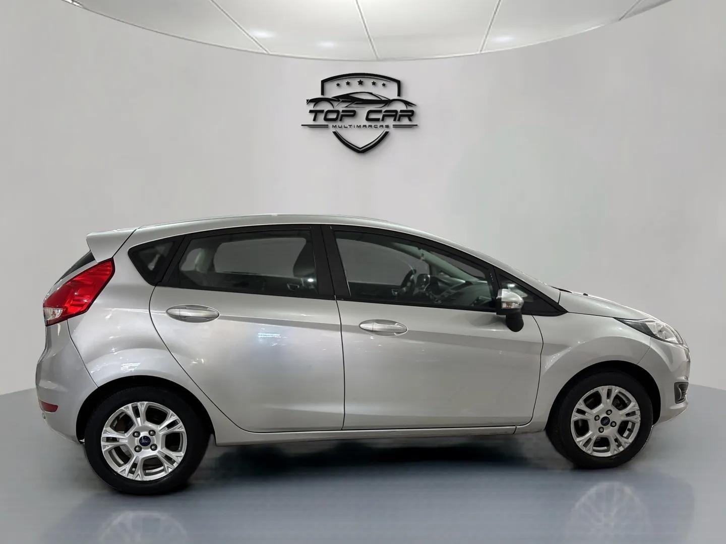 FORD Fiesta Hatch - Foto
