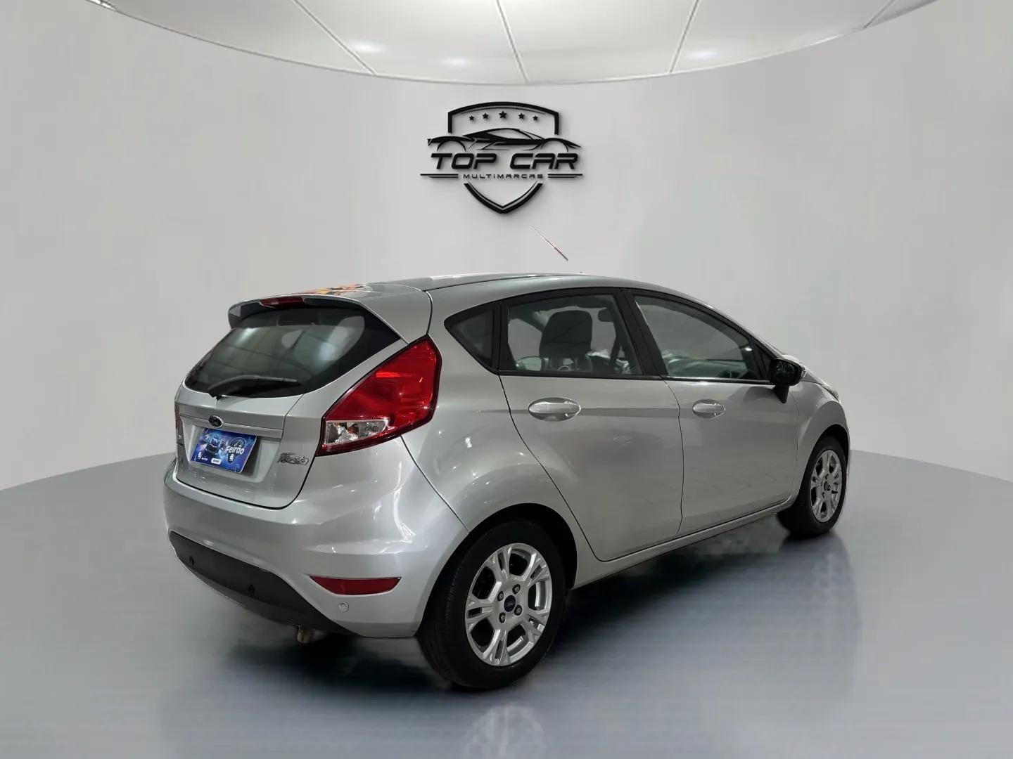 FORD Fiesta Hatch - Foto