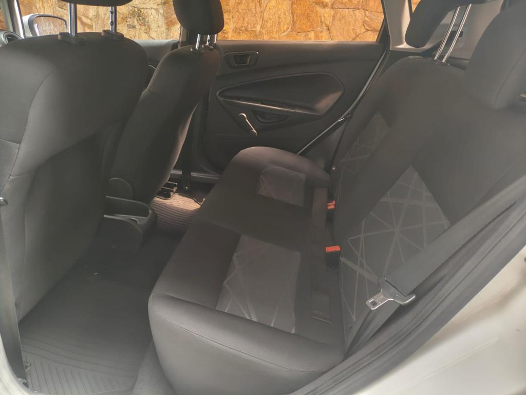 FORD Fiesta Hatch - Foto