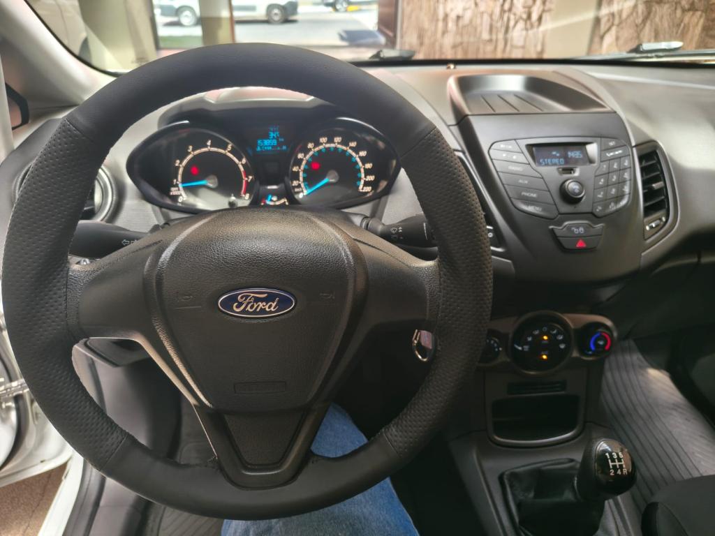 FORD Fiesta Hatch - Foto