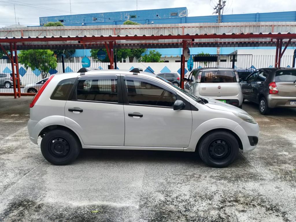 FORD Fiesta Hatch - Foto