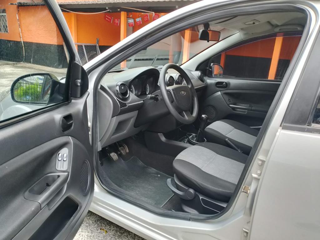 FORD Fiesta Hatch - Foto