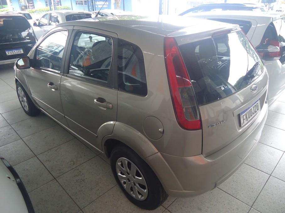 FORD Fiesta Hatch - Foto