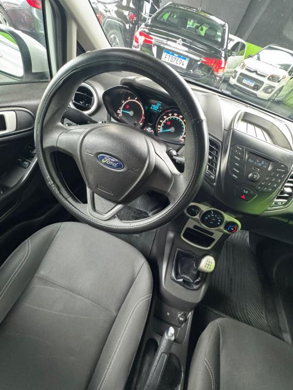 FORD Fiesta Hatch - Foto