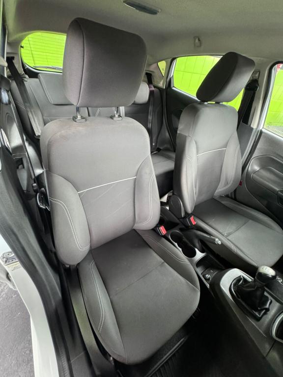 FORD Fiesta Hatch - Foto