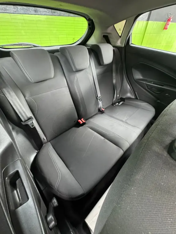 FORD Fiesta Hatch - Foto