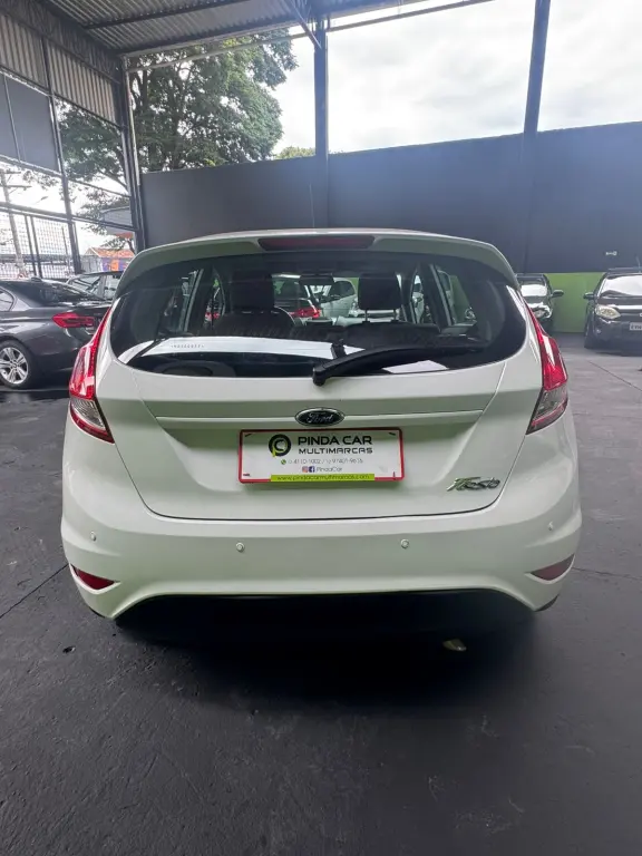 FORD Fiesta Hatch - Foto