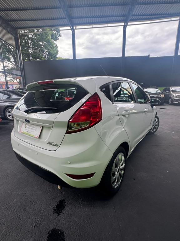 FORD Fiesta Hatch - Foto