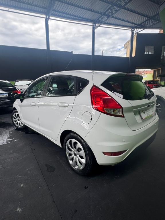 FORD Fiesta Hatch - Foto