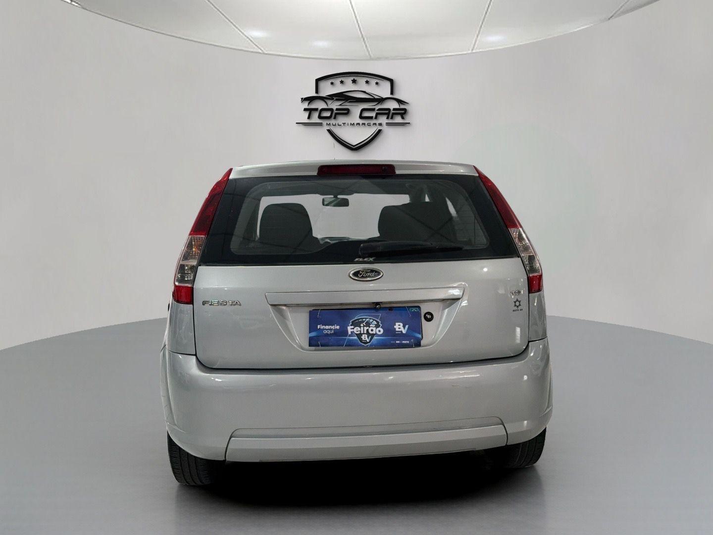 FORD Fiesta Hatch - Foto