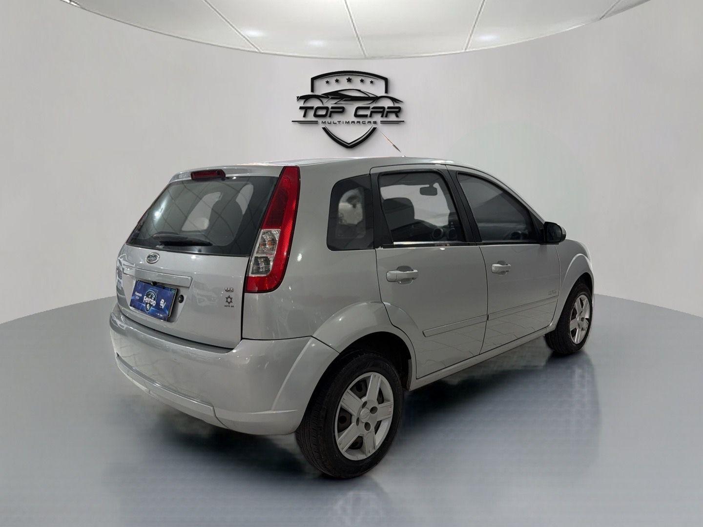 FORD Fiesta Hatch - Foto