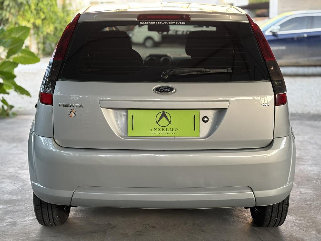FORD Fiesta Hatch - Foto