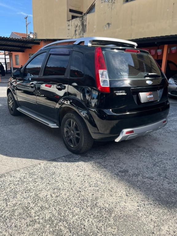 FORD Fiesta Hatch - Foto