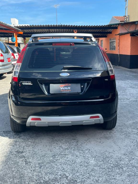 FORD Fiesta Hatch - Foto