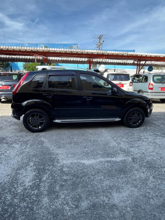 FORD Fiesta Hatch - Foto