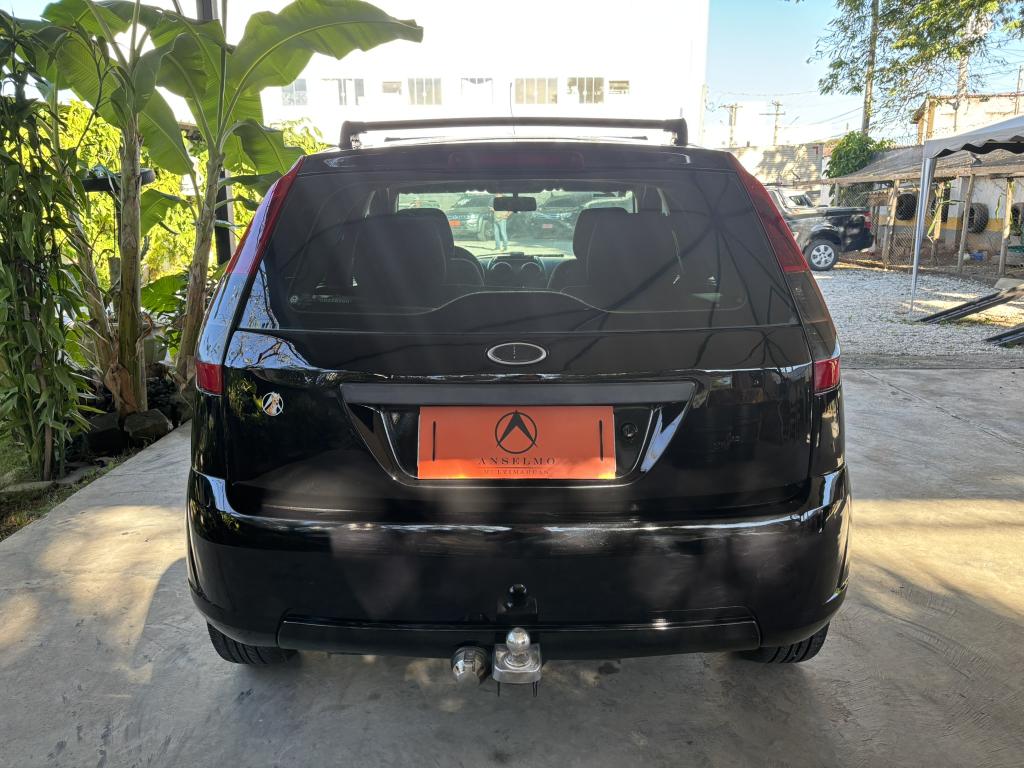 FORD Fiesta Hatch - Foto