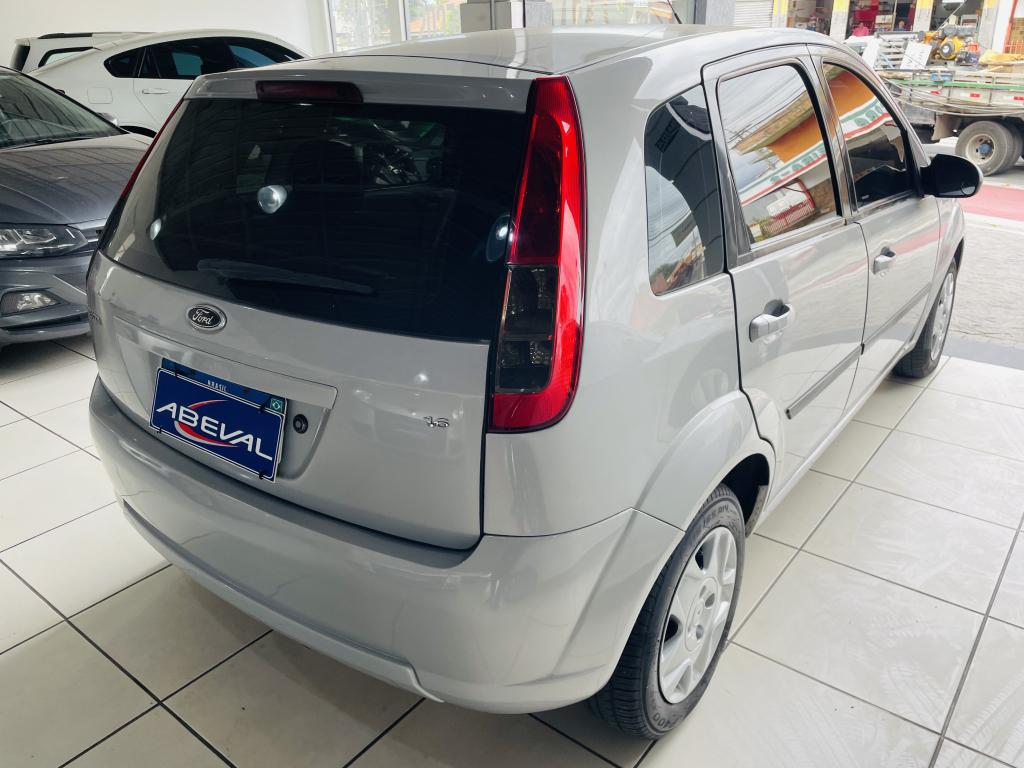 FORD Fiesta Hatch - Foto