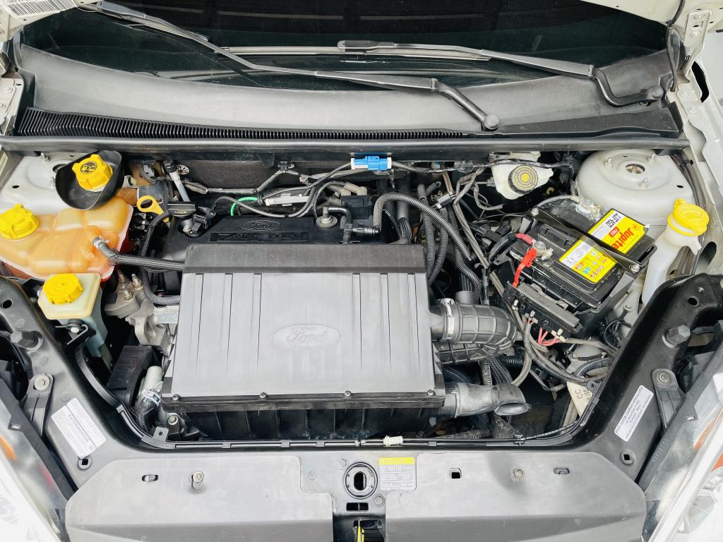 FORD Fiesta Hatch - Foto