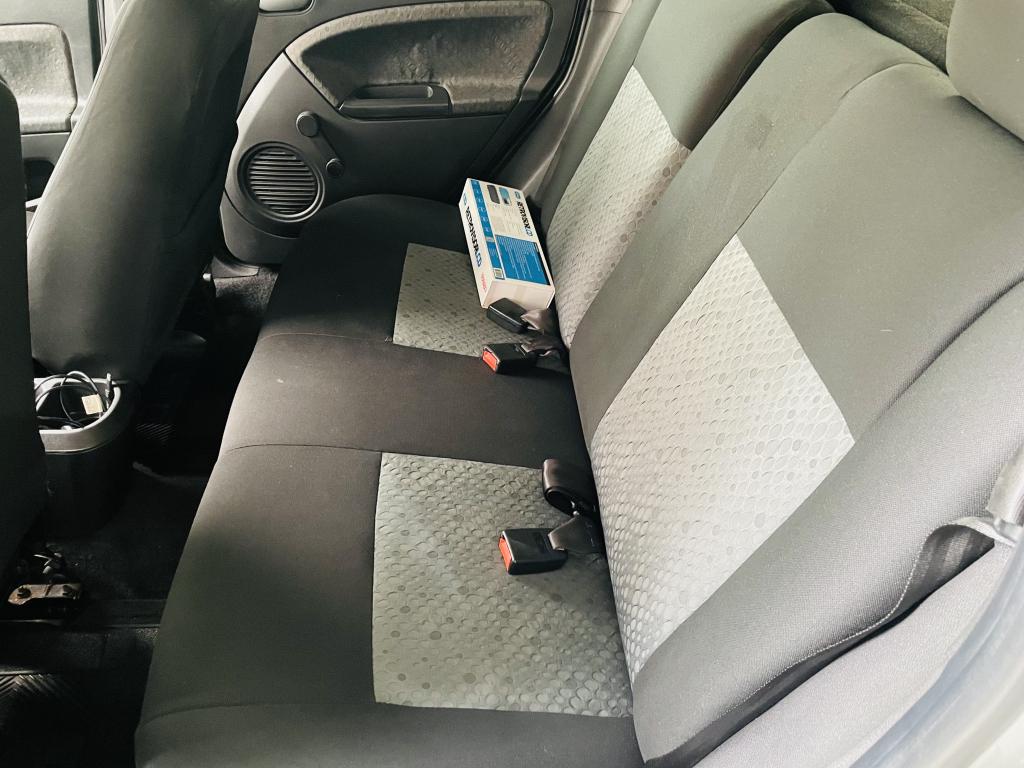 FORD Fiesta Hatch - Foto