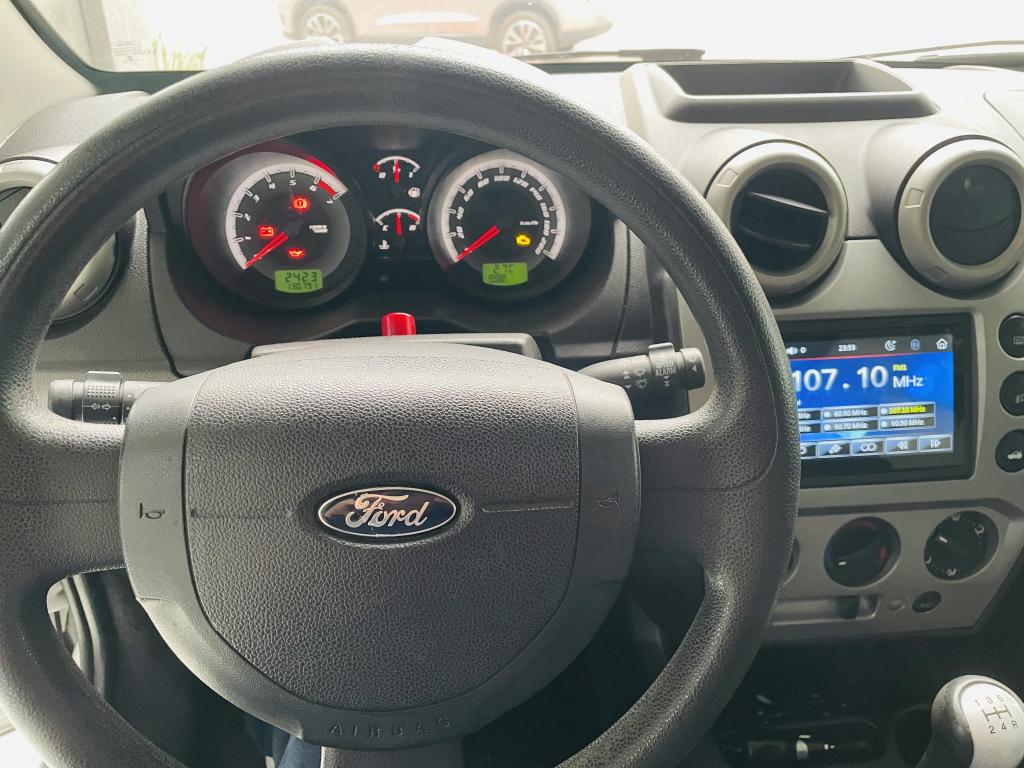 FORD Fiesta Hatch - Foto