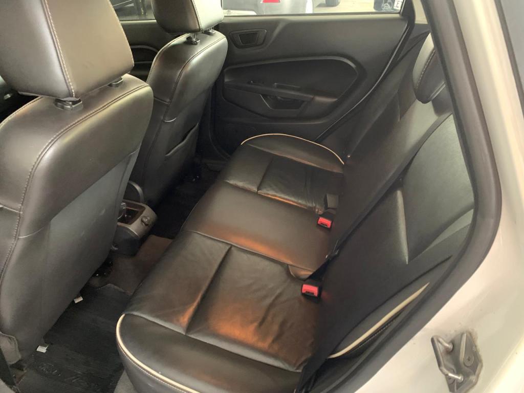 FORD Fiesta Hatch - Foto