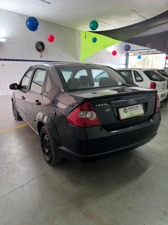 FORD Fiesta Sedan - Foto