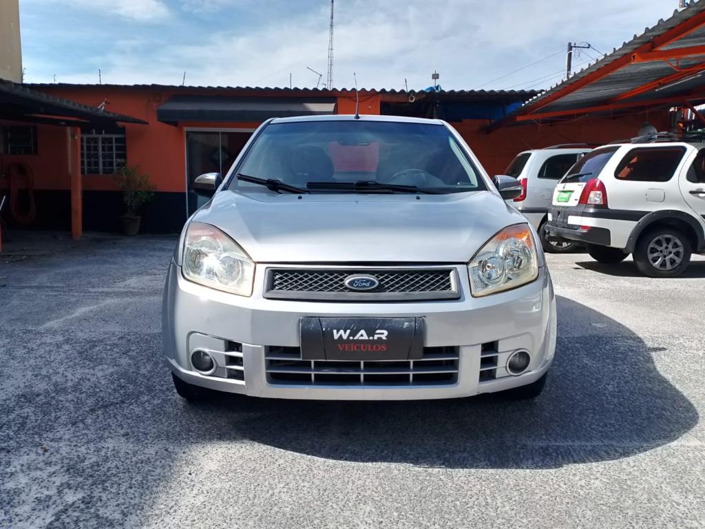 FORD Fiesta Sedan - Foto