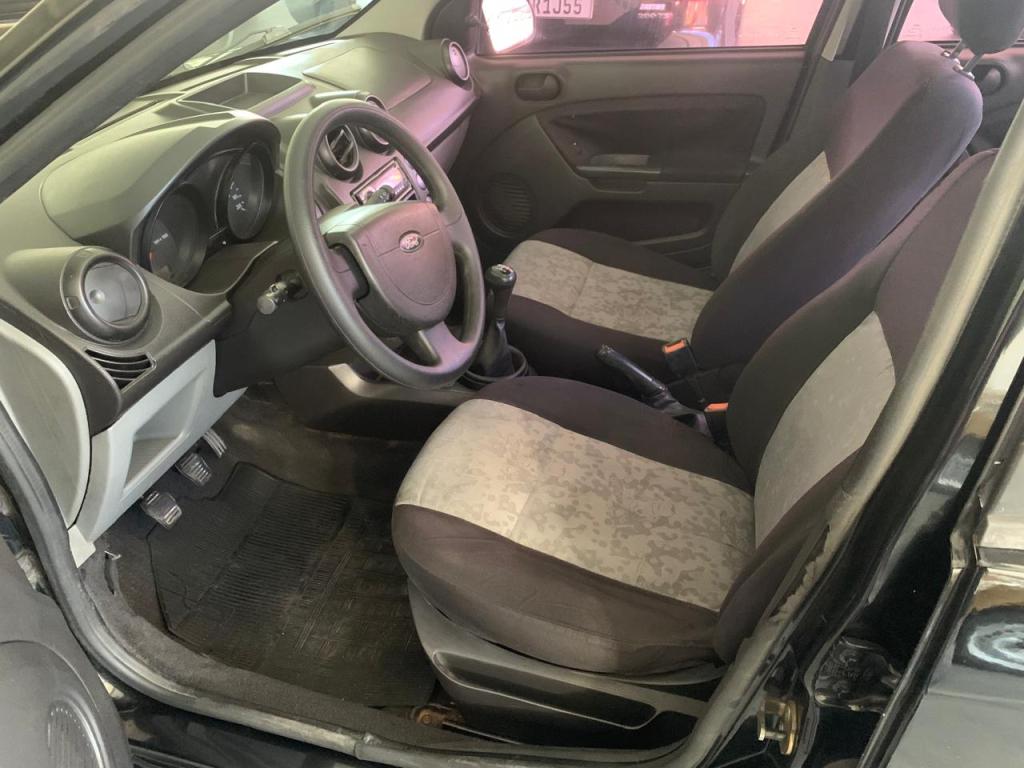 FORD Fiesta Sedan - Foto