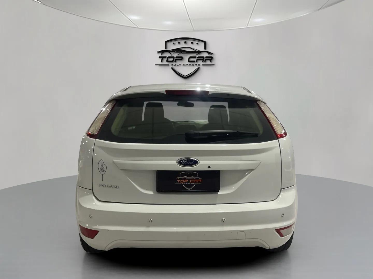 FORD Focus Hatch - Foto