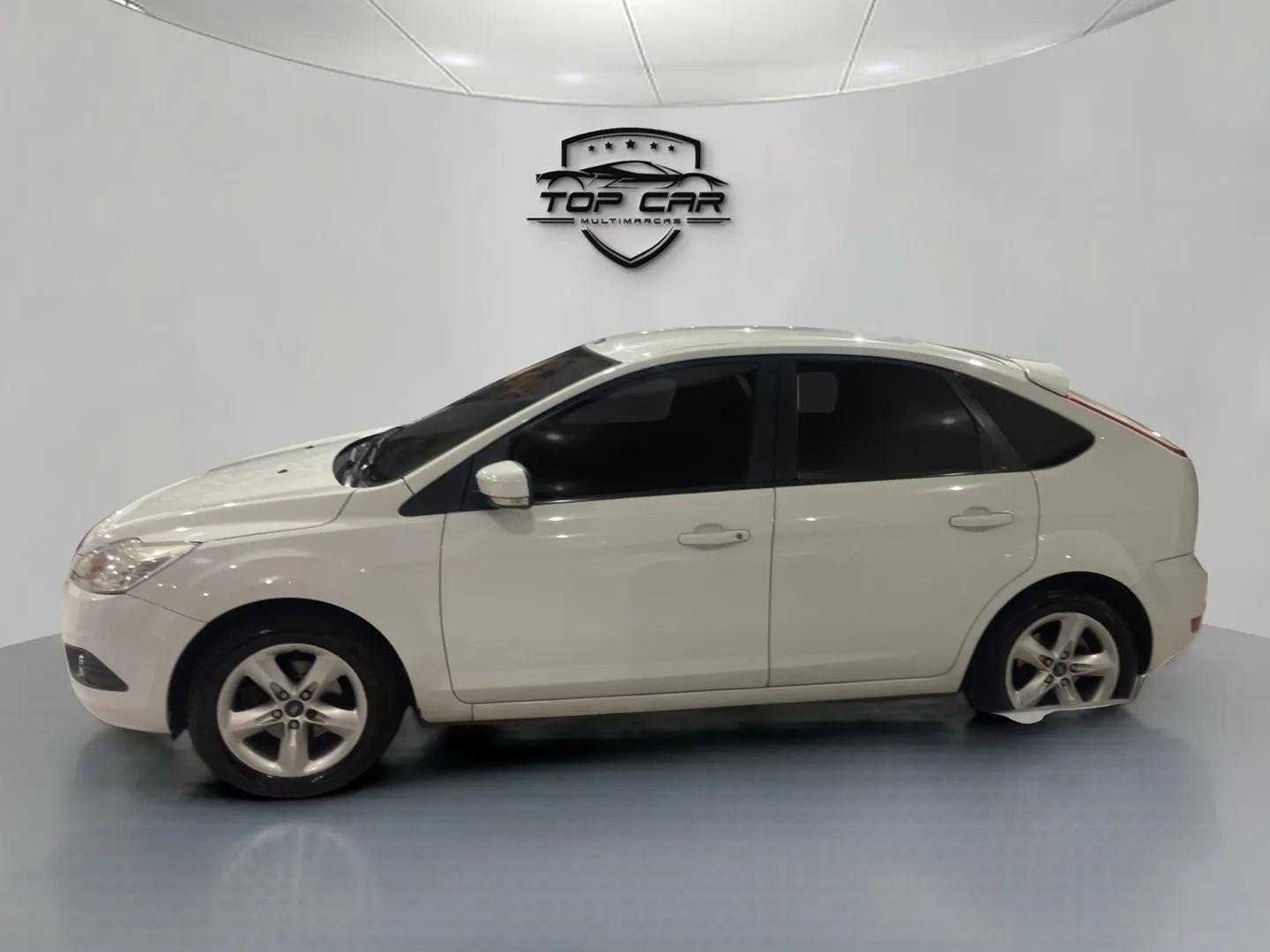 FORD Focus Hatch - Foto