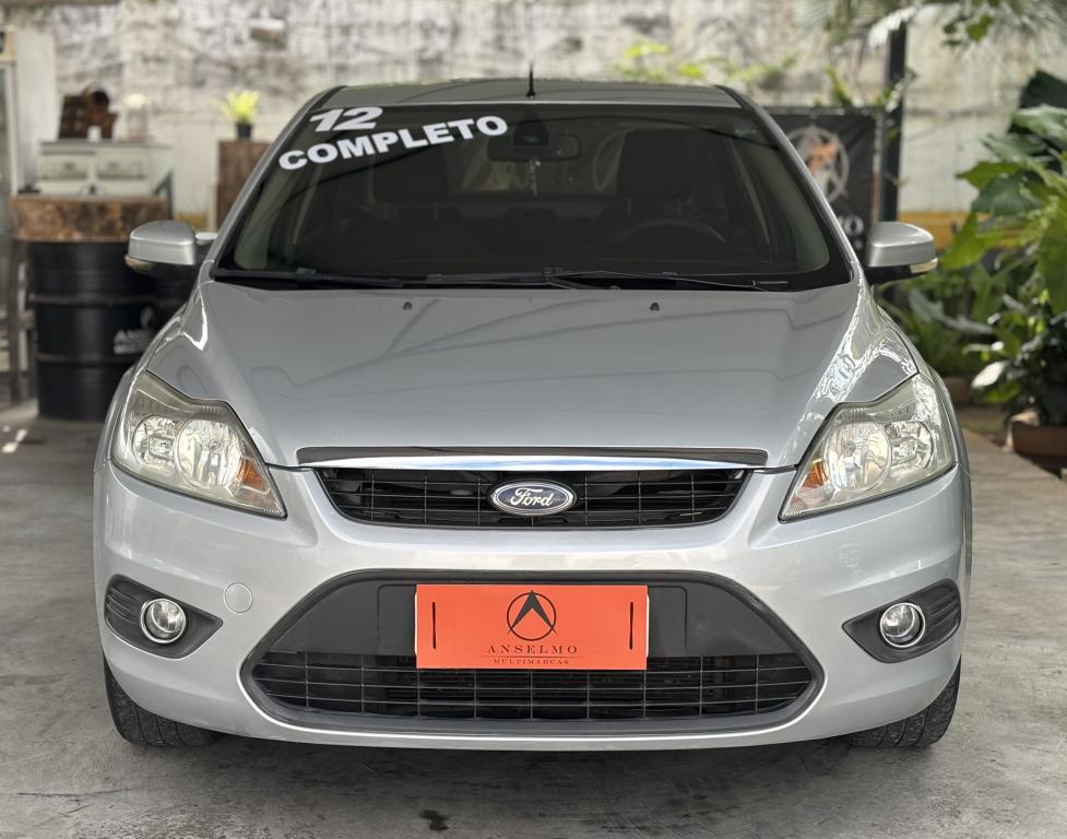 FORD Focus Sedan - Foto