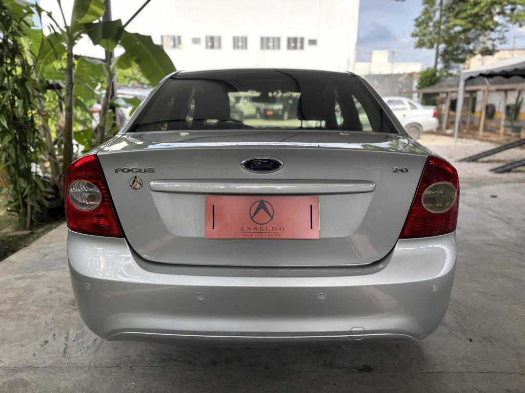 FORD Focus Sedan - Foto