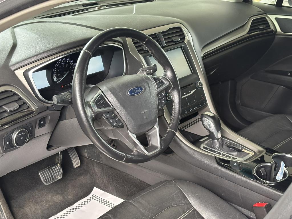 FORD Fusion - Foto