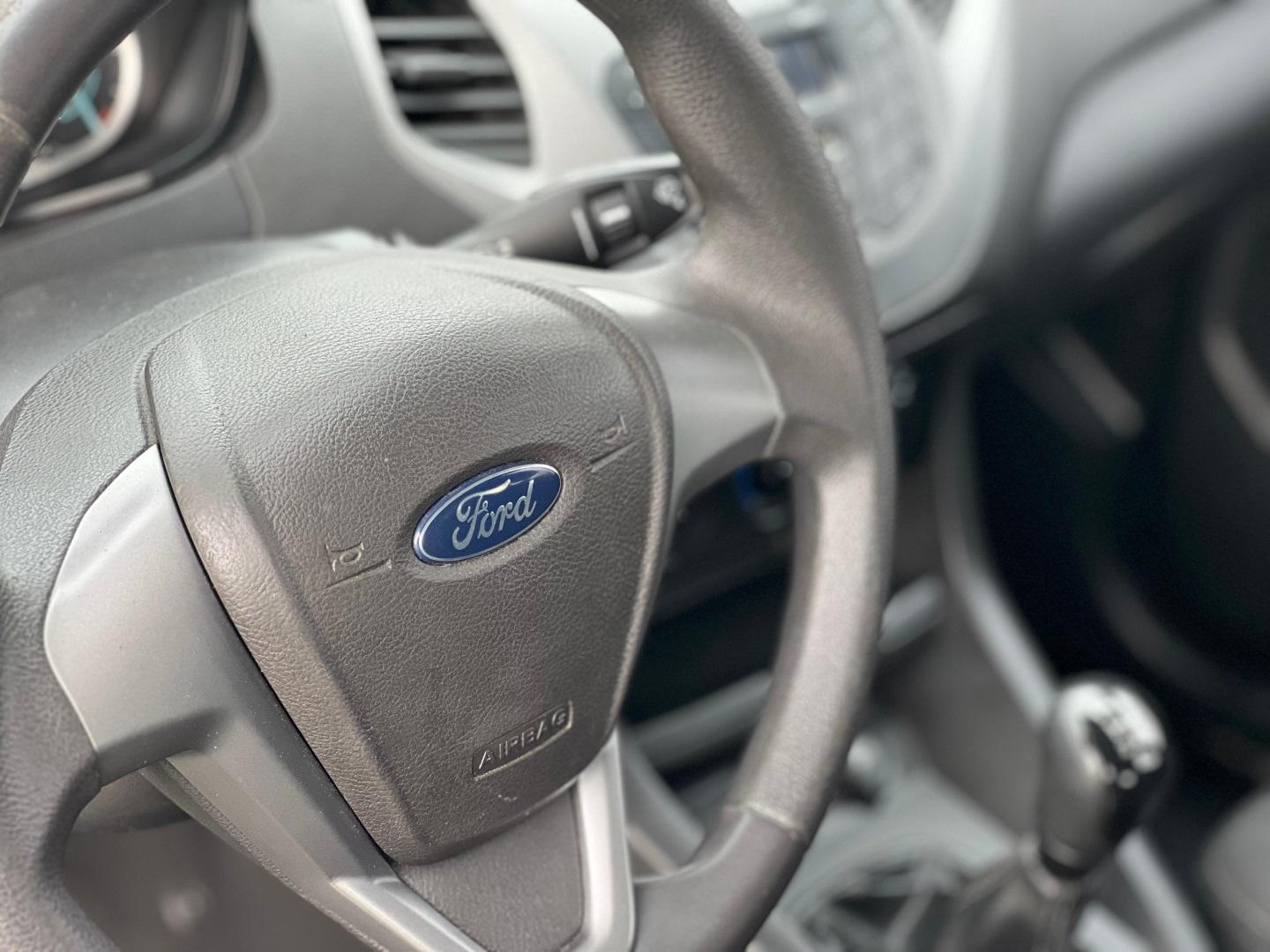 FORD Ka Hatch - Foto