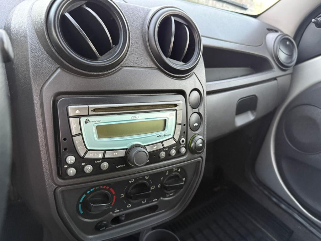 FORD Ka Hatch - Foto