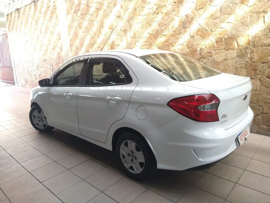 FORD Ka + Sedan - Foto